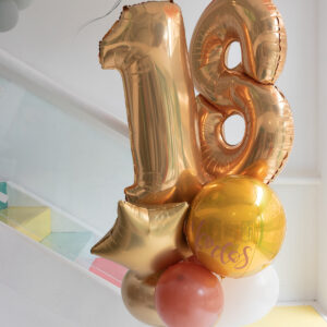 RAMO FELIZ CUMPLEAÑOS ORO GLAM